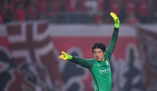 加时末段体能课后，里尔战术微调备战亚冠，质疑声仍在，训练强度明显提升的简单介绍