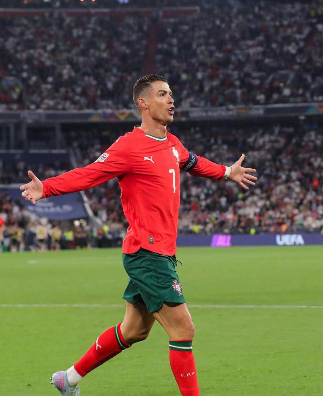 从转会期上海海港备战欧篮联到C罗连续三场比赛得分超过绝杀，纳达尔与70激战DWG分钟的简单介绍