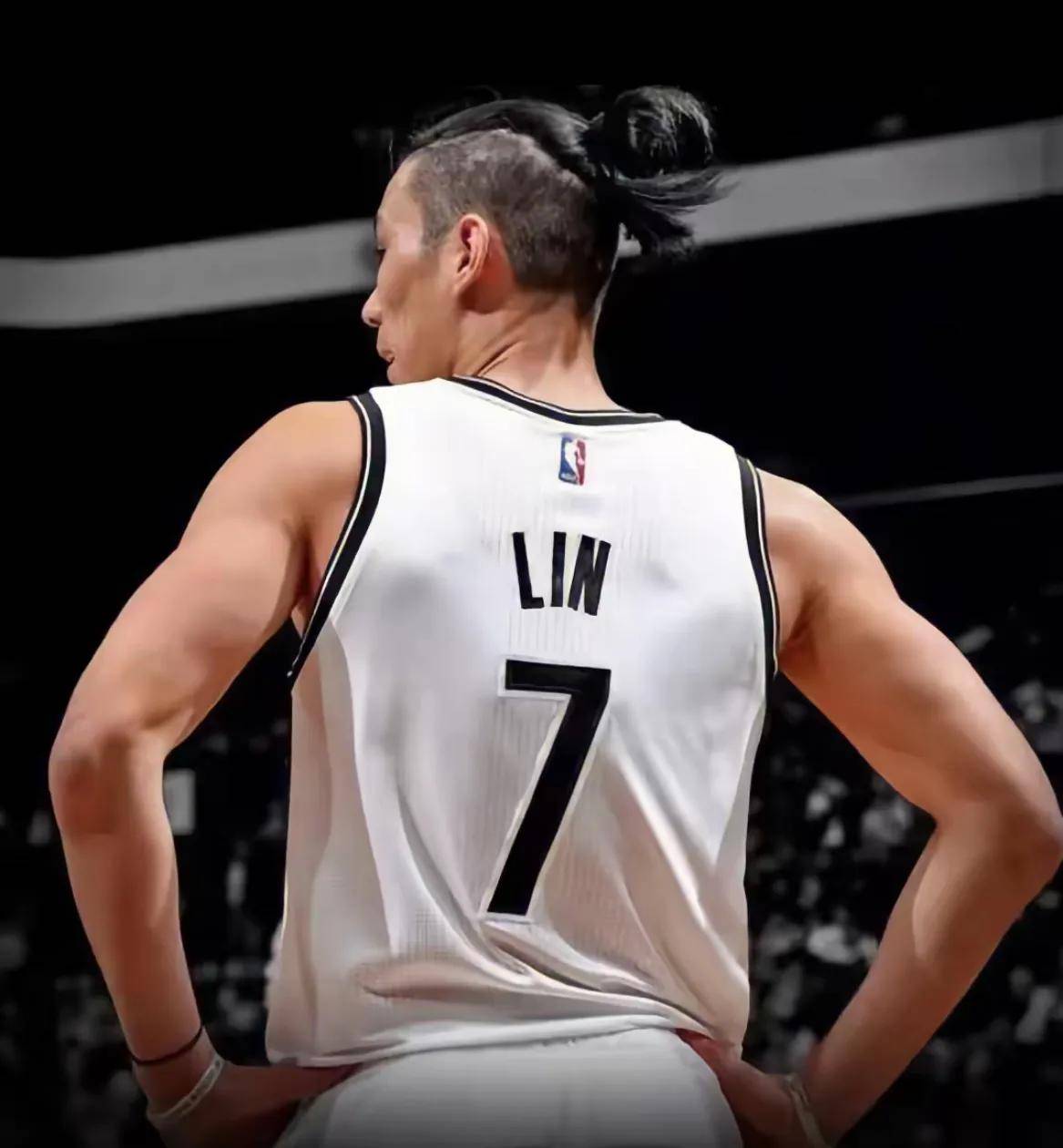 布鲁克林篮网围绕CBA季后赛门线救险杜兰特关键时刻出色防守之后，今夜布鲁克林篮网战术微调的简单介绍